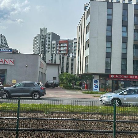 Elegant Two-Room Apartment, Sleeps 4, Near Turon Arena, With Balcony Krakow Exterior photo